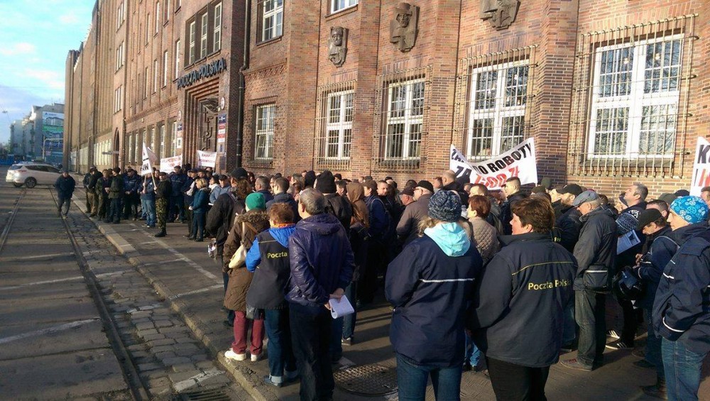 Wrocław: Kolejny protest pracownik&oacute;w poczty [ZDJĘCIA]