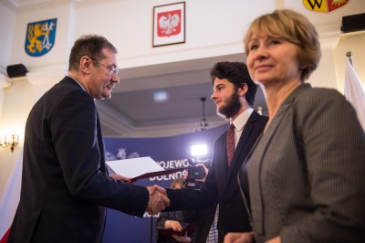 Najzdolniejsi uczniowie z Dolnego Śląska nagrodzeni stypendiami ministerstwa edukacji - 10