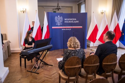 Najzdolniejsi uczniowie z Dolnego Śląska nagrodzeni stypendiami ministerstwa edukacji - 5