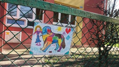 "Zakaz robienia kup": Dzieci proszą właścicieli by sprzątali po swoich pupilach [GALERIA] - 9