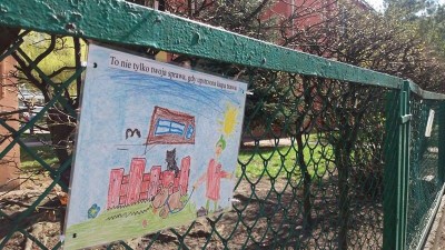 "Zakaz robienia kup": Dzieci proszą właścicieli by sprzątali po swoich pupilach [GALERIA] - 10