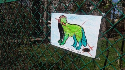 "Zakaz robienia kup": Dzieci proszą właścicieli by sprzątali po swoich pupilach [GALERIA] - 6