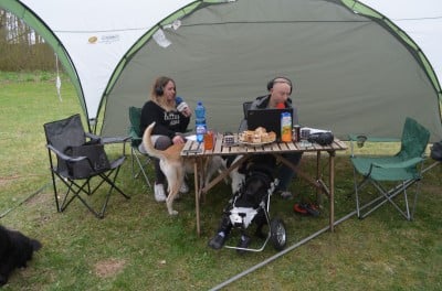 One tak czekają... dajmy im nowy dom! Radio Wrocław w fundacji Matuzalki [GALERIA] - 6