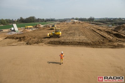 Budowa ekspres&oacute;wki do Poznania idzie pełną parą [ZOBACZ]