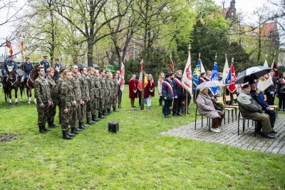 Wrocławianie upamiętniają ofiary zbrodni katyńskiej [FOTO] - 4