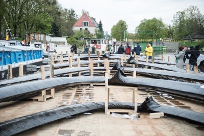 Wrocław: Transport gigantycznej rzeźby na wyspę Daliową - 2