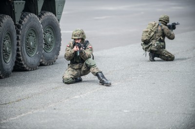Strzały i wybuchy we Wrocławiu. Tak ćwiczyli żołnierze [ZDJĘCIA] - 12