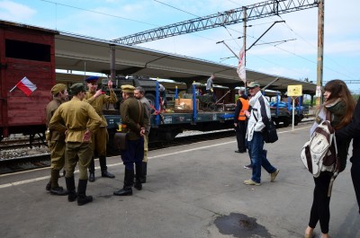 Pociągiem na Ziemie Odzyskane. Odtworzą podróż repatriantów na Dolny Śląsk [FILM] - 8