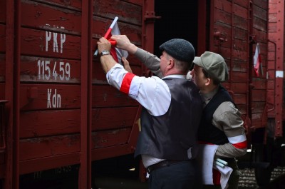 Pociągiem na Ziemie Odzyskane. Odtworzą podróż repatriantów na Dolny Śląsk [FILM] - 0