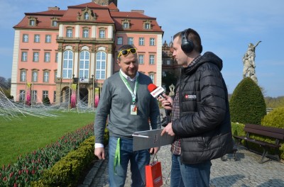 Książ zasypany kwiatami. Rozpoczął się Festiwal Kwiatów i Sztuki [ZDJĘCIA] - 0