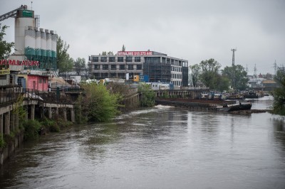 Zarwało się nabrzeże Odry we Wrocławiu [FOTO, FILM] - 0