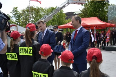 Szef MSWiA odznaczył zasłużonych strażaków [ZDJĘCIA] - 4