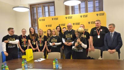 Ślęza Wrocław u marszałka. Koszykarki dostały nagrodę sportową - 9