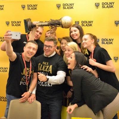 Ślęza Wrocław u marszałka. Koszykarki dostały nagrodę sportową - 16