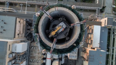Rozbiórka 120-metrowego komina elektrociepłowni we Wrocławiu [FOTO] - 4