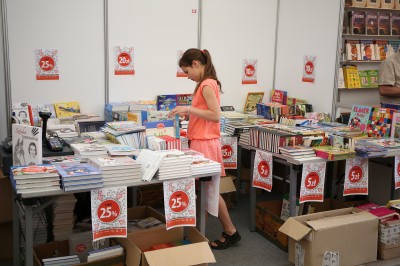 Dobiegły końca 8. Targi Książki dla Dzieci i Młodzieży [ZDJĘCIA, RELACJE] - 45