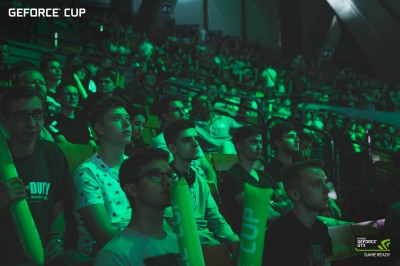 W Hali Stulecia słychać wystrzały karabinów. Do Wrocławia zjechali gracze i fani esportu - 2