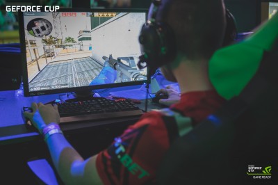 W Hali Stulecia słychać wystrzały karabinów. Do Wrocławia zjechali gracze i fani esportu - 6