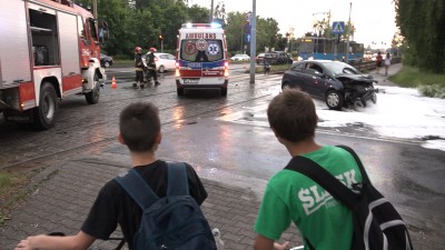 Wrocław: Wypadek na Karkonoskiej [WIDEO, ZDJĘCIA] - 3