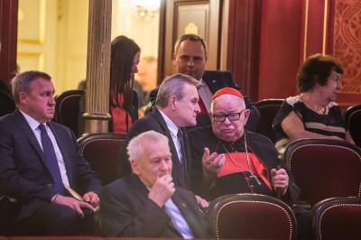 Prezydent Andrzej Duda i minister kultury Piotr Gliński na obchodach 200-lecia Ossolineum - 0