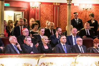 Prezydent Andrzej Duda i minister kultury Piotr Gliński na obchodach 200-lecia Ossolineum - 3