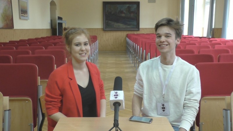 Nastolatek z Wrocławia zdobył tytuł najlepszego mówcy na świecie - Mikołaj Niczyj, fot. KamooflażTV
