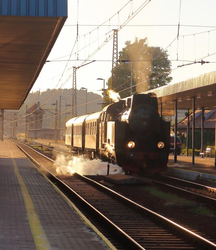 Zabytkowy pociąg wakacyjny odjeżdża dzisiaj z Jaworzyny Śląskiej  - 