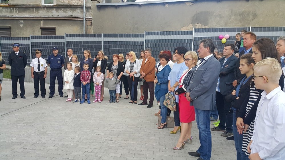 Wałbrzych: Przez lata służył jako komisariat, teraz zamieszkają w nim dzieci