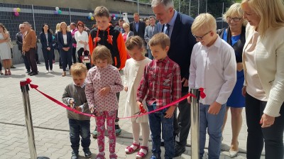 Wałbrzych: Przez lata służył jako komisariat, teraz zamieszkają w nim dzieci
