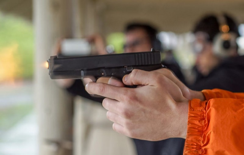 MSWiA wprowadza czasowy zakaz noszenia broni na Dolnym Śląsku - zdjęcie ilustracyjne: Peretz Partensky/flickr.com (Creative Commons)