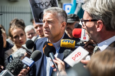 Władysław Frasyniuk przesłuchany na komisariacie - 7