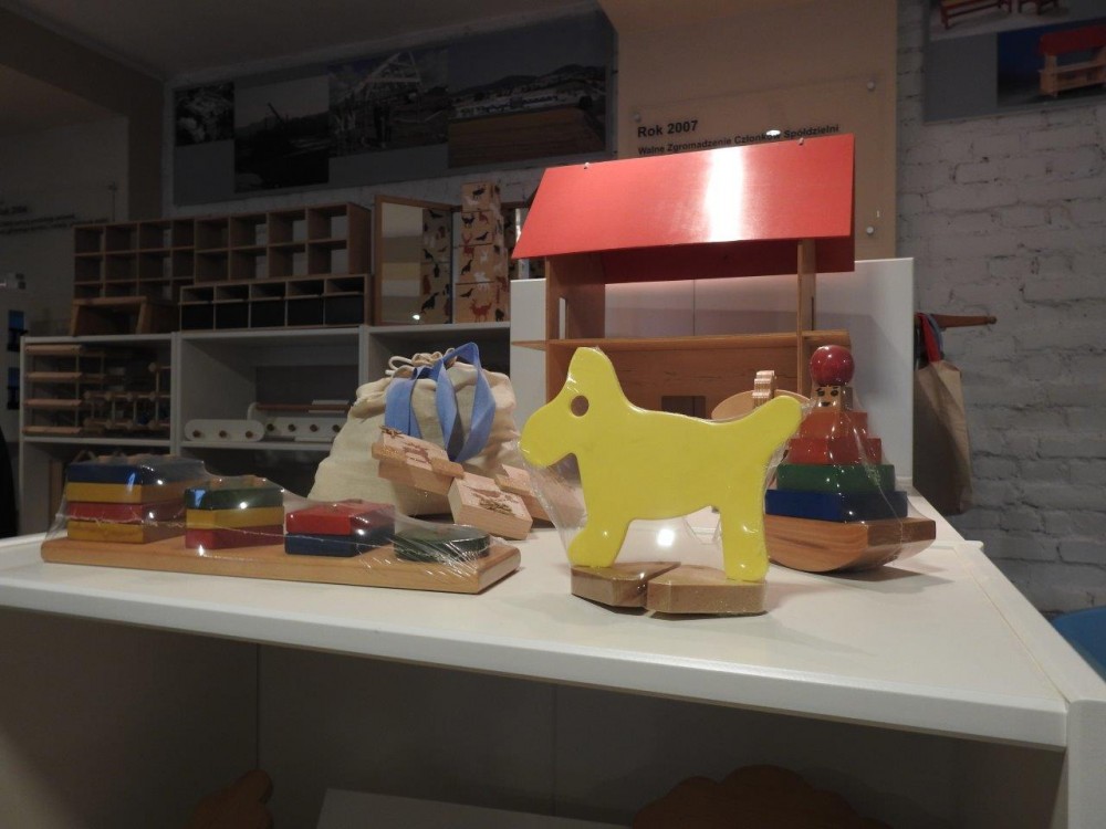 W zakładach Zorka powstało muzeum kultowych zabawek z czas&oacute;w PRL [FOTO]