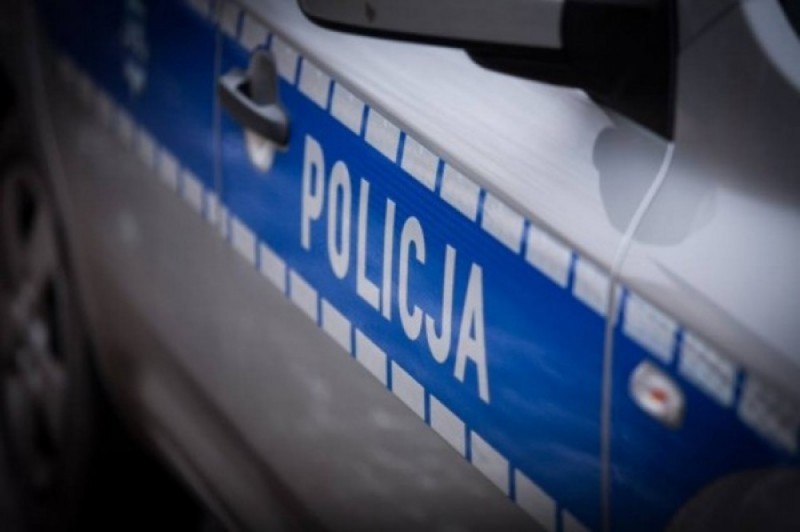 Policja bada przyczyny nocnego zapalenia się radiowozu - fot. archiwum radiowroclaw.pl