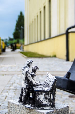 Nowa atrakcja turystyczna Wałbrzycha. To... górnicy z porcelany - 0
