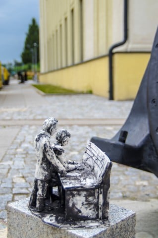 Nowa atrakcja turystyczna Wałbrzycha. To... górnicy z porcelany - 2