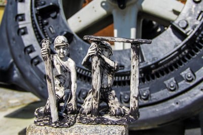 Nowa atrakcja turystyczna Wałbrzycha. To... górnicy z porcelany - 4