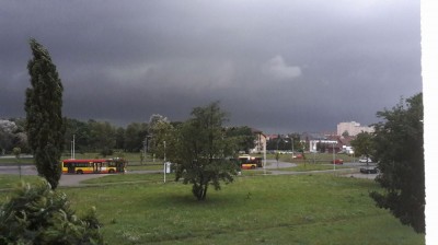 Gwałtowne burze w całym regionie. Straż pożarna interweniowała p&oacute;ł tysiąca razy[ZDJĘCIA]