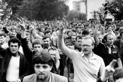 Zbrodnia Lubińska: Telefon do Kiszczaka, broń sprzedana do Algierii, gipsowanie dziur po kulach - 1