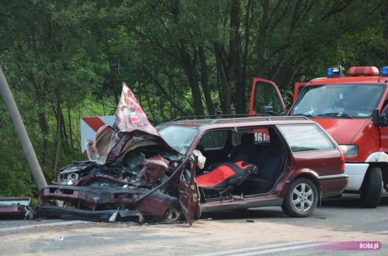 Wypadek na DK8. Pięć osób rannych, droga zablokowana - fot. Doba.pl