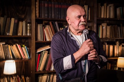 Wrocław: Literacka uczta w Literatce. Odznaczenia m.in. dla Stanisława Szelca oraz Marka Krajewskiego - 10