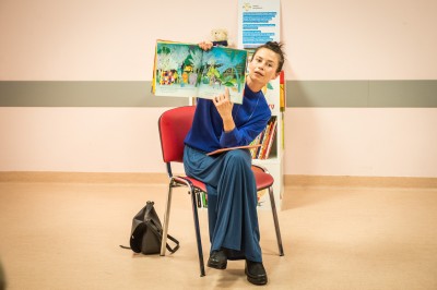 Magda Kumorek czytała małym pacjentom [ZDJĘCIA] - 1