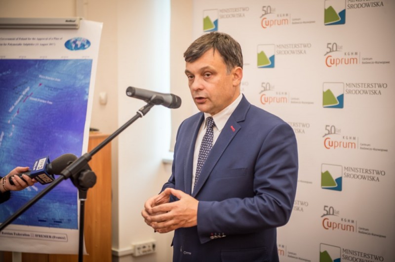 Polskie poszukiwania geologiczne na dnie Oceanu Atlantyckiego -