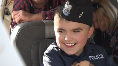 Radość dziecka cenniejsza niż wszystko. Policjanci spełnili marzenie 11-letniego Kacpra [FOTO, WIDEO] - 10
