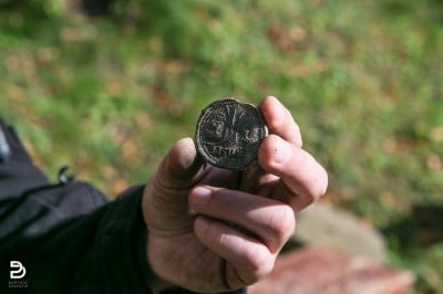 Niezwykłe znalezisko w Zamku Grodno. Odkryto bullę papieską [ZOBACZ]