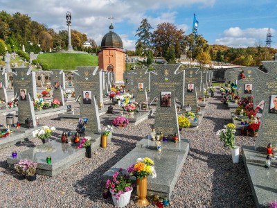Cmentarz Łyczakowski we Lwowie: "Proście wy Boga o takie mogiły, które łez nie chcą, ni skarg, ni żałości..." [REPORTAŻ] - 17