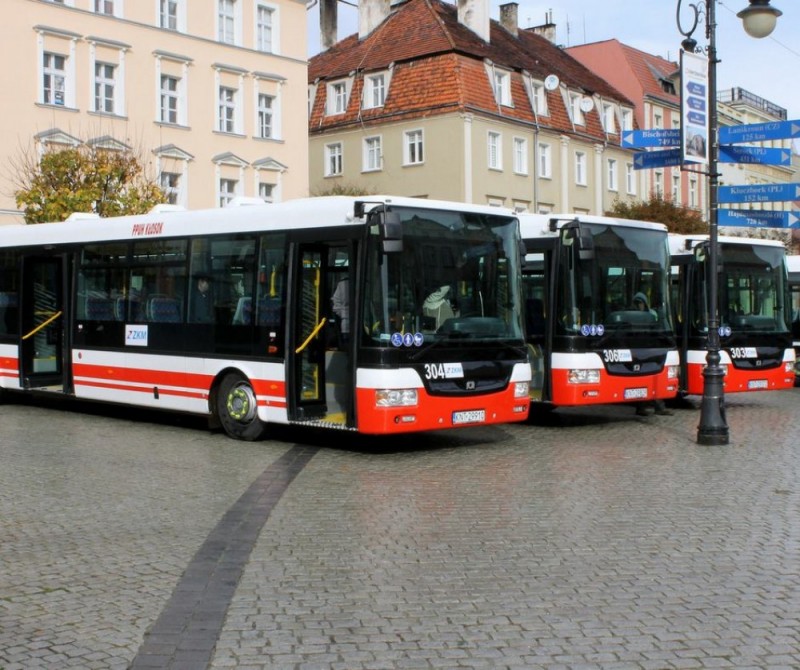 W Dzierżoniowie zaprezentowano nowe autobusy [ZDJĘCIA] - Fot. UM Dzierżoniów
