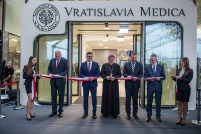 Wrocław: Oto nowy szpital. Z basenem i salami gimnastycznymi [ZDJĘCIA] - 12