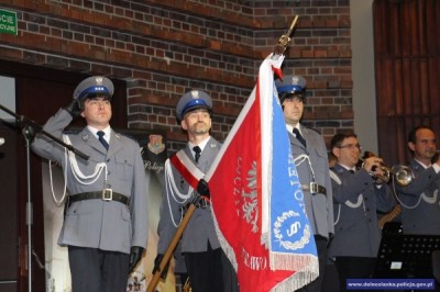 Ślubowanie nowych policjant&oacute;w we Wrocławiu