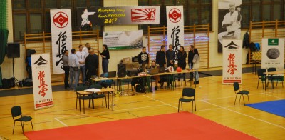 Mikołaj na "beemce" a elfy w kimonach, czyli turniej karate w Sobótce [ZDJĘCIA] - 16