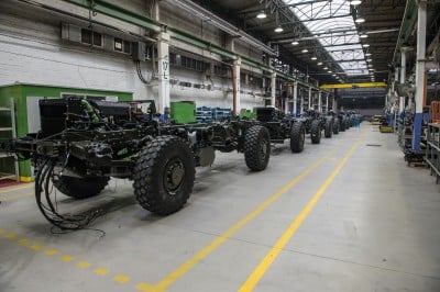 66 pojazdów za 70 milionów złotych. Firma z Jelcza podpisała kolejny kontrakt z MON - 7